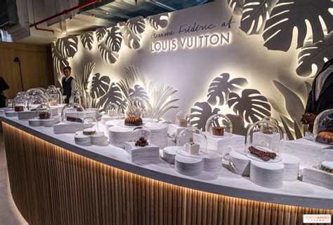 louis vuitton café paris|Louis Vuitton cafe locations.